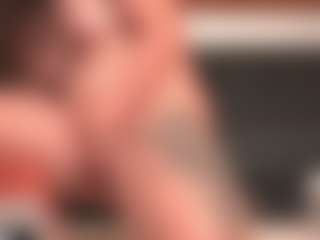 Live cam show with homehornyeva - Normal on StripNow