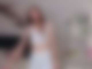 Live cam show with IllaShappard - New Teen (18+) on PervPlay.com