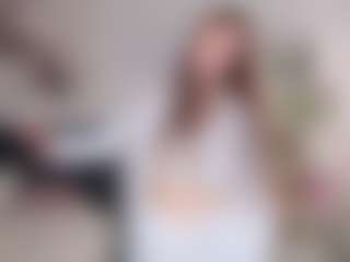 Live cam show with IllaShappard - New Teen (18+) on Milf Play