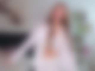 Live cam show with IllaShappard - New Small Tits on Mixed Magazine Live