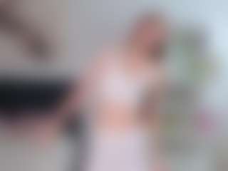 IllaShappard's Live Sex Cam Show