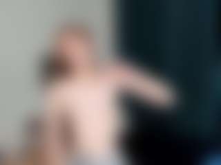 Live cam show with IllaShappard - Average on AdultVida.com