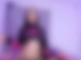 Live cam show with kiara-velvet - Cute on CamwithHer