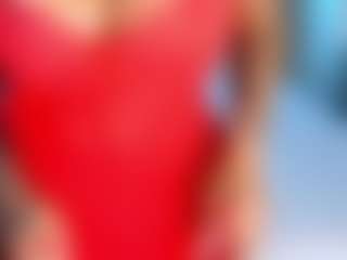 Live cam show with Madelene-Navarro - Genital Piercings on SquirtSoMuch