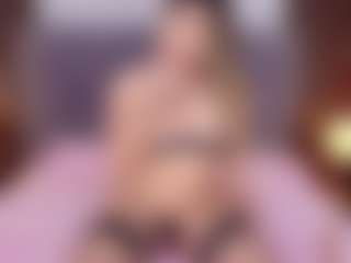 MeganCrow22's Live Sex Cam Show