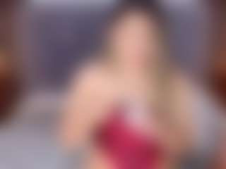 MeganCrow22's Live Sex Cam Show