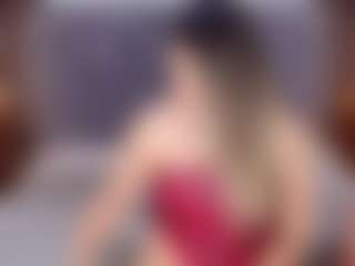 Live cam show with MeganCrow22 - Brown Eyes Blonde Hair on https://playwithruby.com
