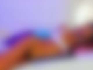 Live cam show with miia-wills - New Ebony on x69.live | colombia