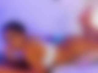 Live cam show with miia-wills - Big Tits on CamClone