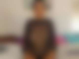 Live cam show with miia-wills - Spy on Camversity
