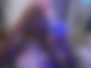 Live cam show with nastythicccdianasquirts - Bedroom Black on Dolls Live