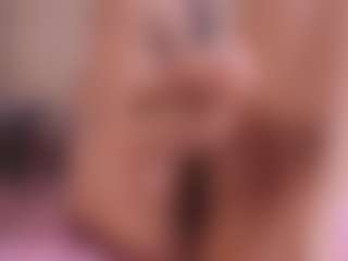 Live cam show with sasha-brunettee - New Teen (18+) on friskycurves.com