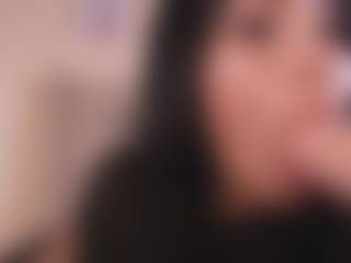 sasha-brunettee's Live Sex Cam Show