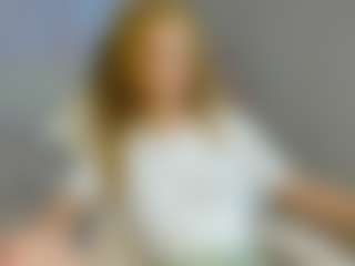 Live cam show with suedreamyy - Green Eyes on Milfs Live
