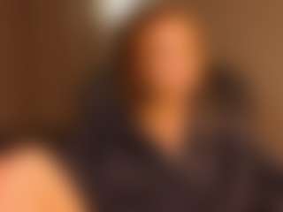 Live cam show with suedreamyy - New Shaved Pussy on Mixed Magazine Live