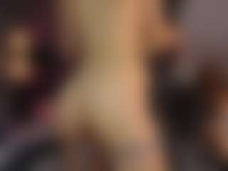 Live cam show with suedreamyy - Tease Red Hair on https://playwithruby.com