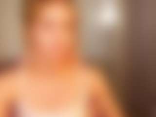 Live cam show with suedreamyy - Oil on sexylive.show