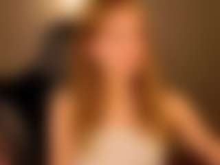 Live cam show with suedreamyy - Green Eyes on Streamer API