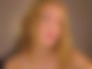 Live cam show with suedreamyy - Petite on live.xbliss.ai