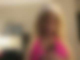 Live cam show with Th33Armani - Strip on Hubzter Live