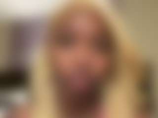 Live cam show with Th33Armani - Fishnets on Camsoda