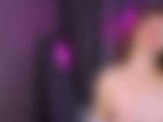 Live cam show with VioletxDesiree - Brown Hair on Camsoda