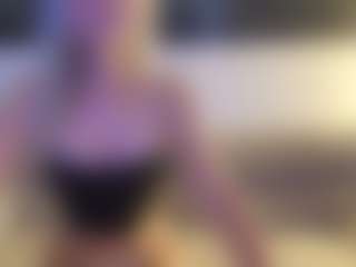 Live cam show with alya-rose - Bedroom Blonde Hair on nudelive.tv