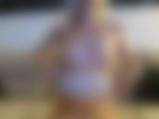 Live cam show with alya-rose - Petite on Camsoda