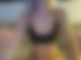 Live cam show with alya-rose - White on Dolls Live