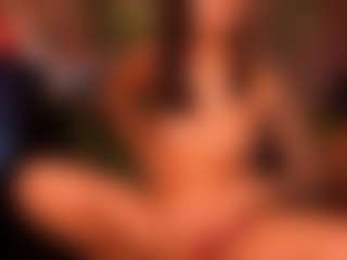 Avelynee's Live Sex Cam Show