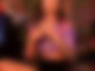 Avelynee's Live Sex Cam Show