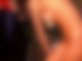 Avelynee's Live Sex Cam Show