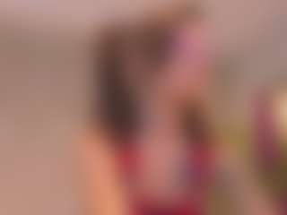 Live cam show with Avelynee - Small Tits on livesuperchat.net