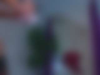 Live cam show with Avelynee - New Small Tits on livesuperchat.net