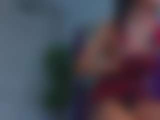 Avelynee's Live Sex Cam Show