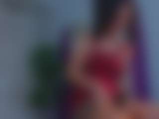 Live cam show with Avelynee - Flashing on Dare Cams