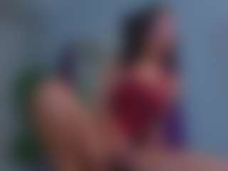 Avelynee's Live Sex Cam Show