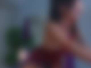Avelynee's Live Sex Cam Show