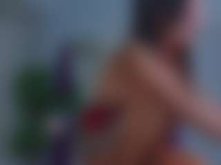 Avelynee's Live Sex Cam Show
