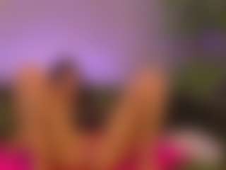 Avelynee's Live Sex Cam Show