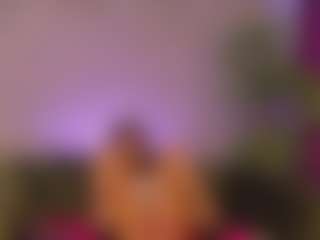 Avelynee's Live Sex Cam Show