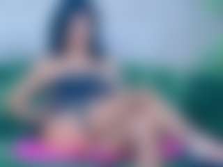 Avelynee's Live Sex Cam Show