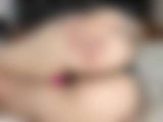 Lilian's Live Sex Cam Show