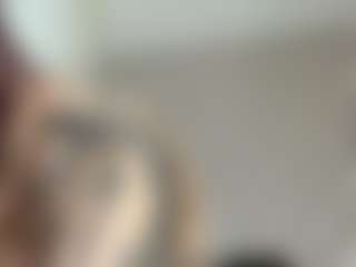 Lilian's Live Sex Cam Show