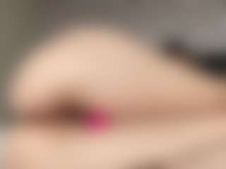 Lilian's Live Sex Cam Show
