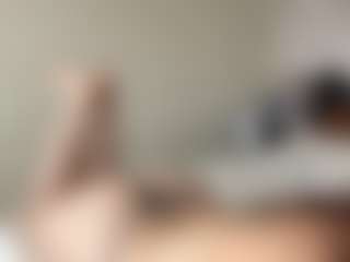 Lilian's Live Sex Cam Show