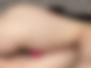 Lilian's Live Sex Cam Show