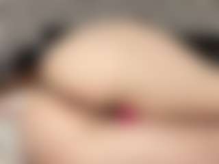 Lilian's Live Sex Cam Show