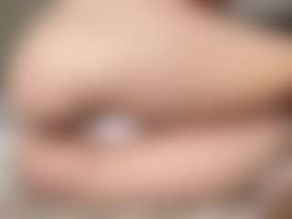 Lilian's Live Sex Cam Show