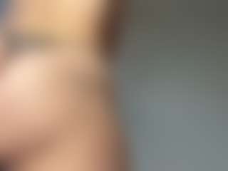 Lilian's Live Sex Cam Show